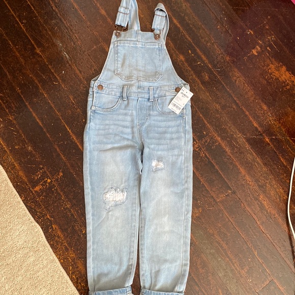 Oshkosh overalls size 5 - Picture 1 of 4